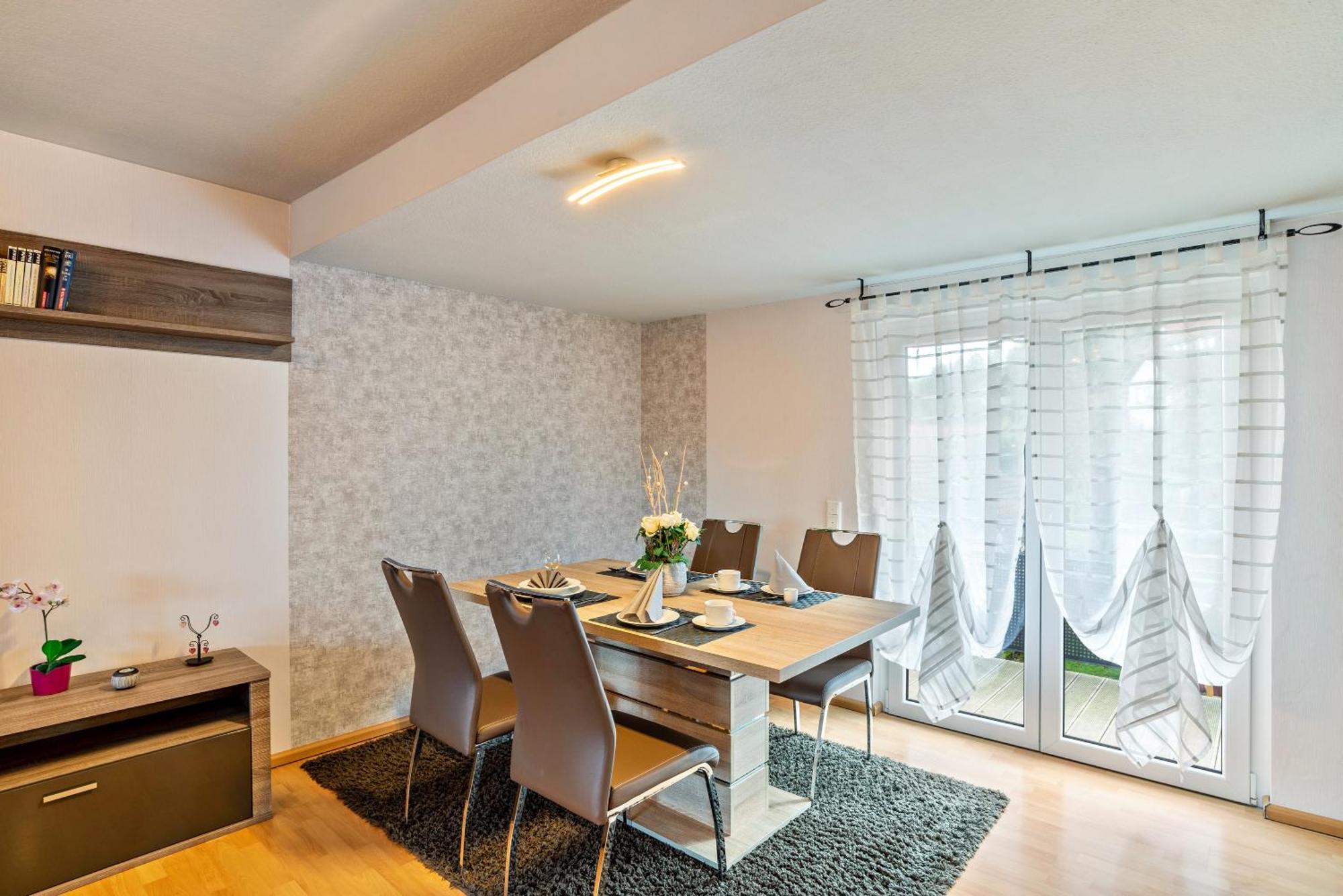 Schumacher Apartment *